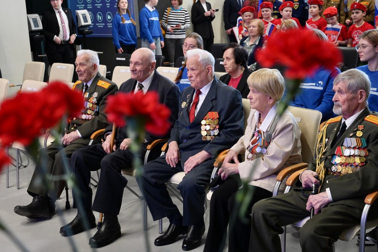 Выплаты свердловским ветеранам в честь 80-летия Победы стартуют с сегодняшнего дня